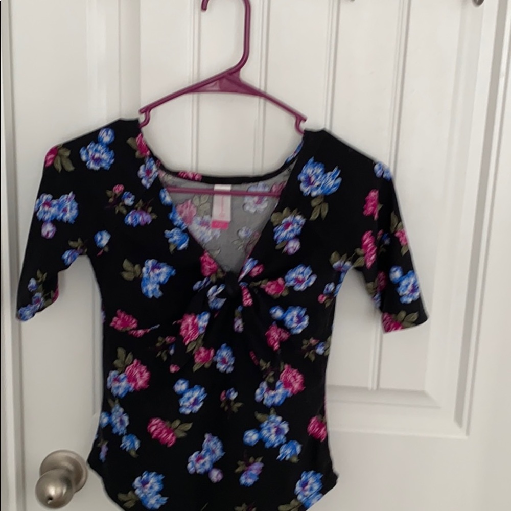 Medium Sleeve length flower print top